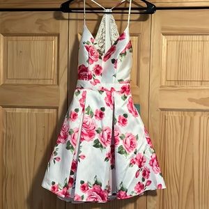 Size 0 B Smart homecoming or party dress. New with tags